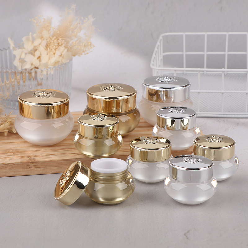 アクリル製空トラベルクリームジャー 5/10/20g 詰め替 - Luxury Skincare & Spa Photos のレビューと価格